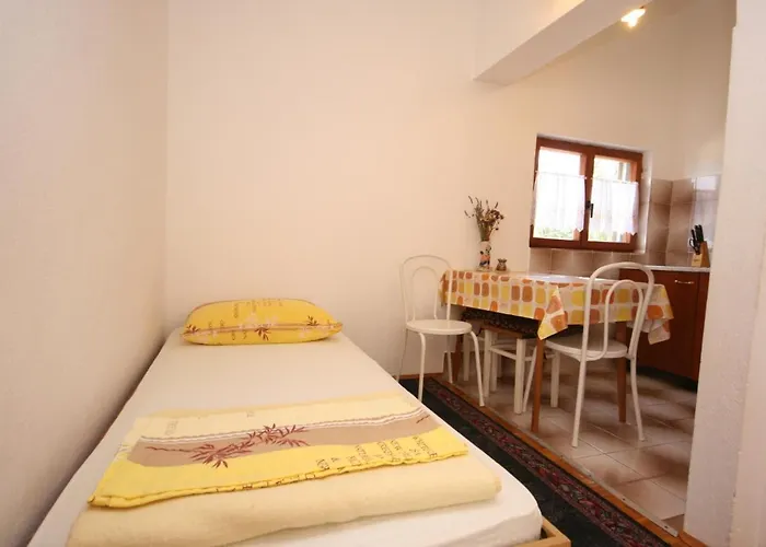 Appartement By The Sea Starigrad, Paklenica - 6579 *