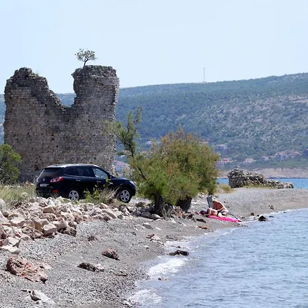 Apartments By The Sea Starigrad, Paklenica - 6579 *