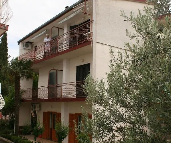 Apartments By The Sea Starigrad, Paklenica - 6579 * Стариград-Пакленица